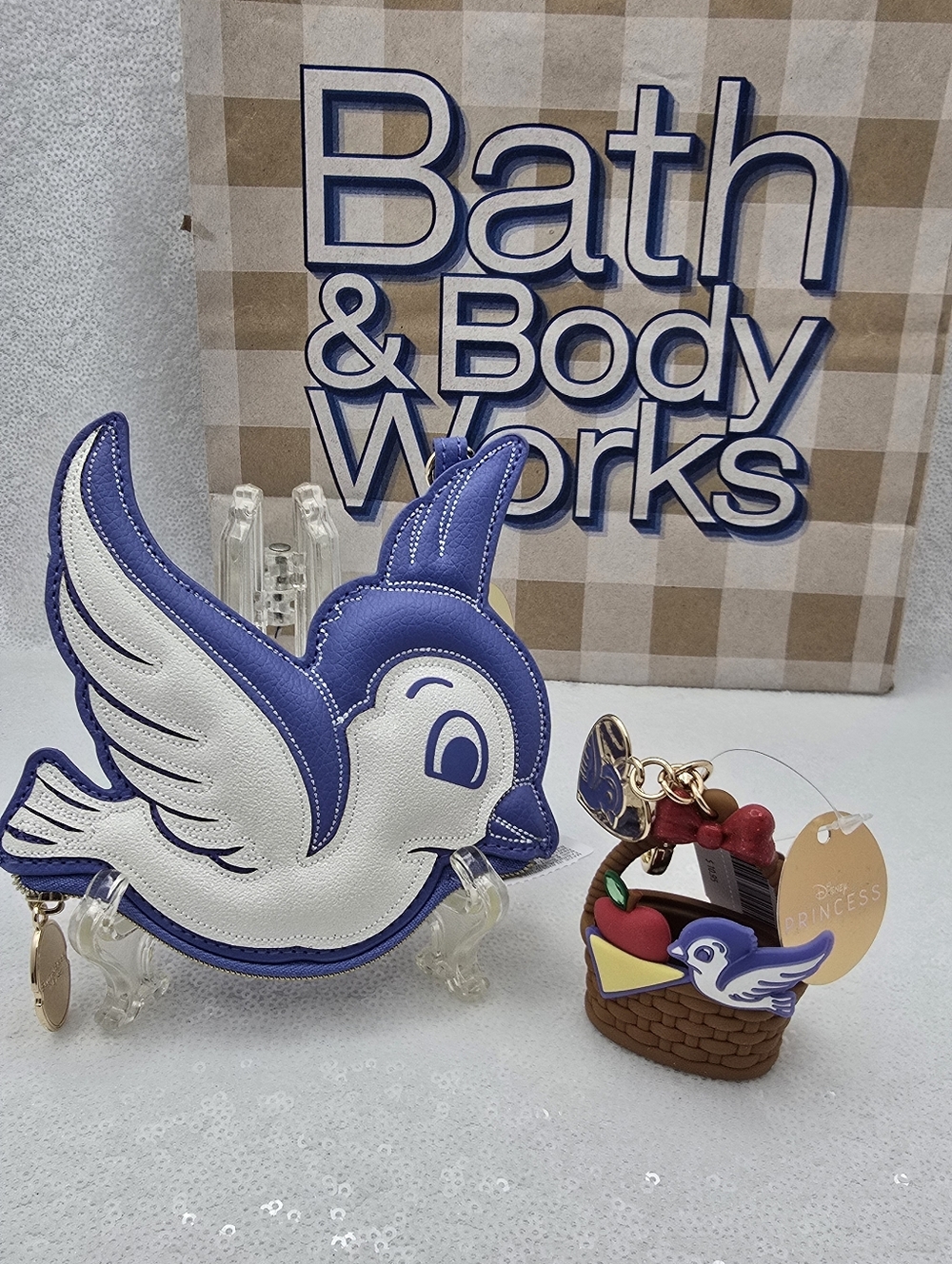 Disney Princess x Bath & Body Works Snow White Coin Purse & Pocketbac Holder - Picture 1 of 10